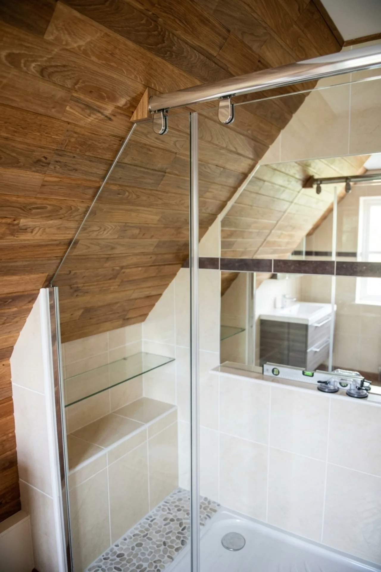Miroir sur mesure faconne par le miroitier VTL Montpellier