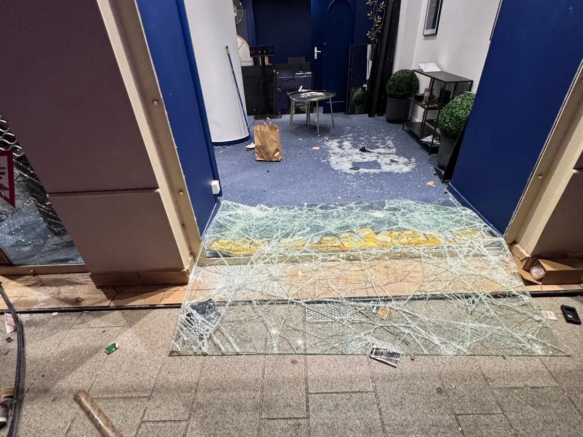 Premiers gestes après une vitrine brisée à Montpellier